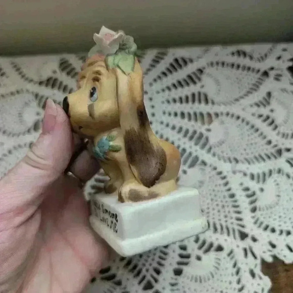 Vintage  dog figurine - Picture 8 of 8